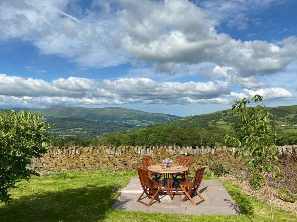 Vila Pant Llwyd Farm Llangynidr Exteriér fotografie
