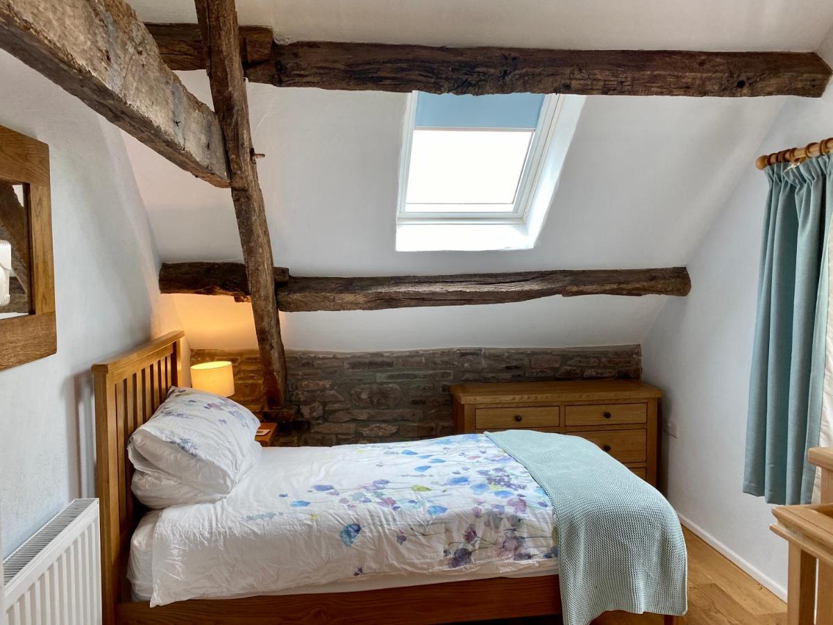 Vila Pant Llwyd Farm Llangynidr Exteriér fotografie